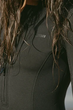 Lotte Springsuit – Black 2mm