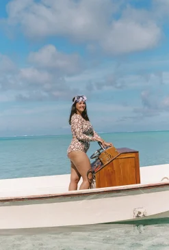 Poppler Rashguard Top - Lei-Brown