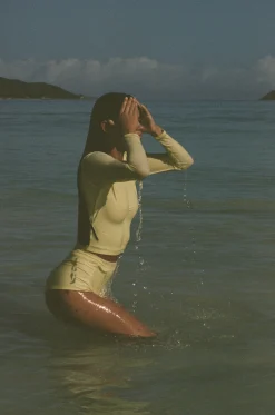 Poppler Rashguard Top - Vanilla